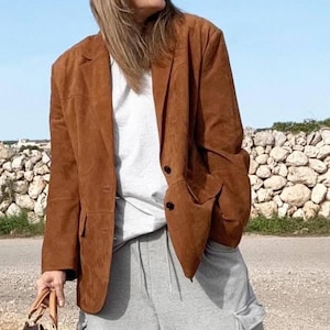 Women&#39;s Vintage Western Brown Suede Blazer Coat – Genuine Suede Leather Outerwear | Classic Formal Jacket for Her | Timeless Gift Idea