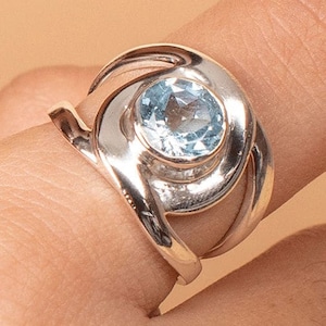 Round Cut Blue Topaz Gemstone Ring, 925 Sterling Silver Ring Jewelry, Bezel Set Ring, Unique Birthstone Gift Ring, Handmade Jewelry
