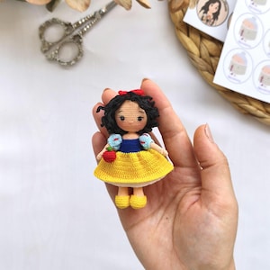 Miniature Amigurumi Snow White Doll/Crochet Disney Princess Doll