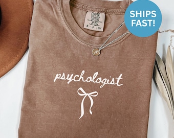 Comfort Colors® Psychologe Shirt Psychologe Shirt Geschenk für Psychologe Shirt Therapeut Shirt Psychologin Shirt Graduierung Geschenk