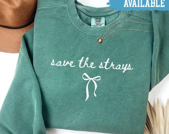 Bluza Comfort Colors® Save the Strays Koszulka dla psa ratowniczego Koszulka dla miłośnika zwierząt Koszulka z okrągłym dekoltem dla osoby adoptującej Prezent dla wolontariusza w schronisku