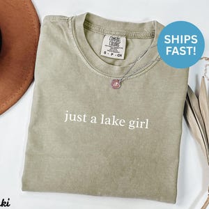 Just a Lake Girl Shirt, Lake Life Tee, Summer Lake Vacation Shirt, Boho Lake Graphic Tee, Gifts for Her, Lake Day Crewneck