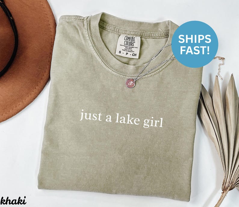 Just a Lake Girl Shirt, Lake Life Tee, Summer Lake Vacation Shirt, Boho Lake Graphic Tee, Gifts for Her, Lake Day Crewneck