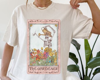 Koszulka Tarota Ogrodnik - Koszulka Plant Lady Ładny prezent dla mamy roślin Koszulka ogrodnicza dla mamy roślin Koszulka dla miłośnika roślin Koszulka Botaniczny Tarot Ładny zestaw Tarota