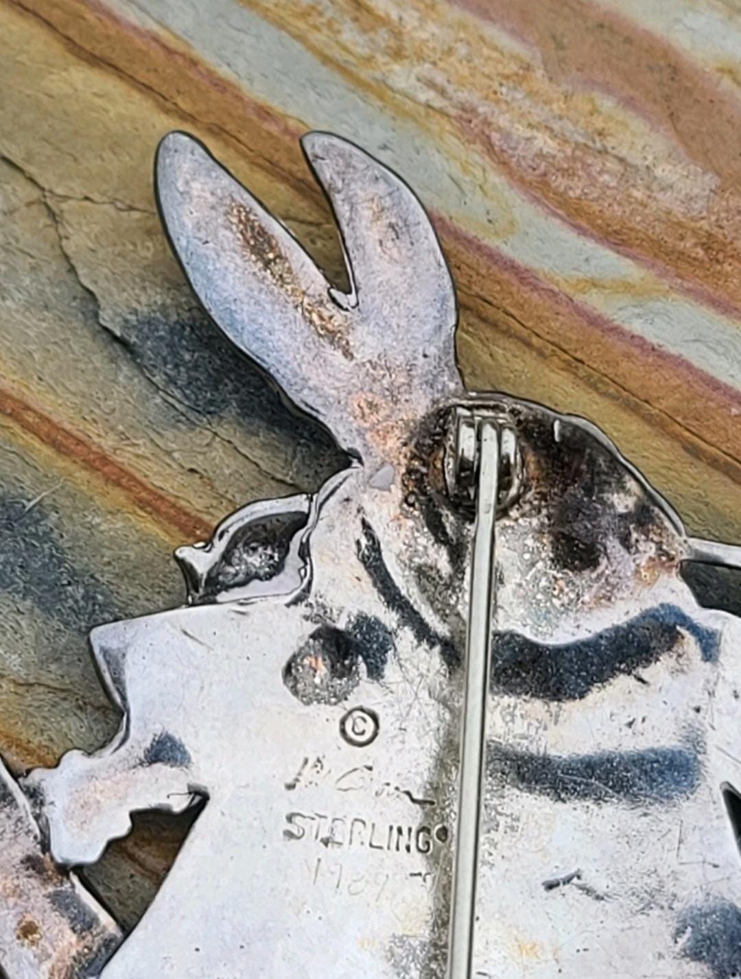 Rascal Rabit Pin Vintage Kit Carson White Rabbit Brooch Pin Alice in Wonderland Sterling ...