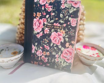 NKJV Journaling Bible, Floral Pink Personalized Edition