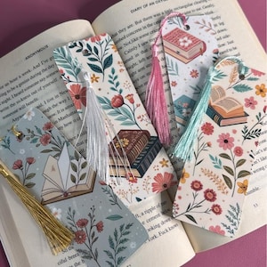 Four laminated bookmarks, gift for book lovers, gifts for readers, bookmarks, flower bookmarks