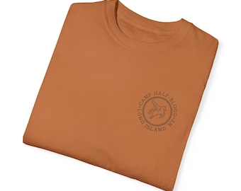Camiseta tingida com brasão do Acampamento Meio-Sangue Comfort Colors