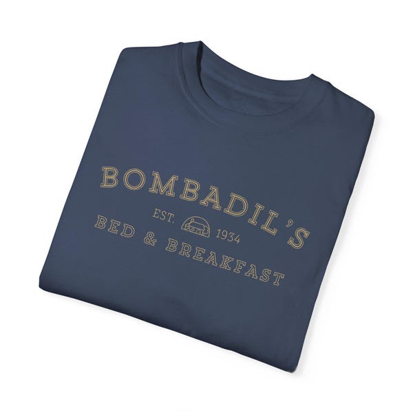 Bombadil's Bed and Frühstück Comfort Colors Garment-Dyed T-Shirt