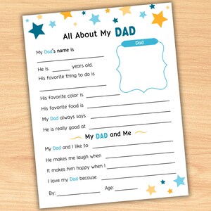 Op de afbeelding: Een printbaar werkblad met een ontwerp van blauwe en gele sterren. Het werkblad heeft de titel "Alles over mijn vader" en bevat prompts voor kinderen om over hun vader te schrijven.