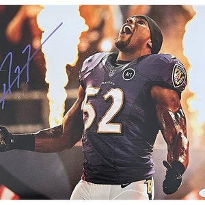 Ray Lewis Autographed Baltimore Ravens 11x14 Photo JSA