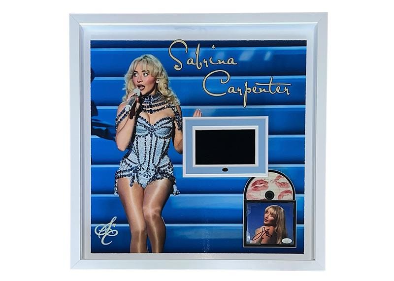 Sabrina Carpenter 直筆サイン VIPラミネートのセット Sabrina Carpenter 直筆サイン VIPラミネートのセット SIGNED