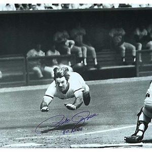 Autographed ALEX WOOD Los Angeles Dodgers 16x20 Photo