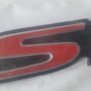 Si Sports Emblem Badge Logo red and black