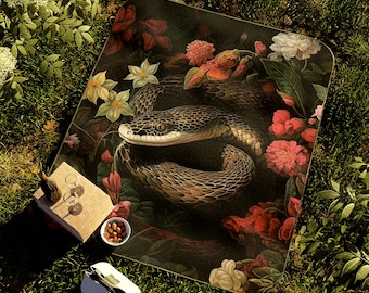Manta de picnic con diseño de serpiente y reptil, inspirada en William Morris, con anaconda como cobertura del suelo, un tapete de picnic peculiar y peculiar n.° 0242 WMABLK1PCN