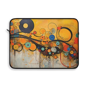 Puede incluir: Funda para portátil de arte abstracto con un esquema de color amarillo, naranja y azul. El diseño presenta un círculo negro, una ola y muchos círculos más pequeños.