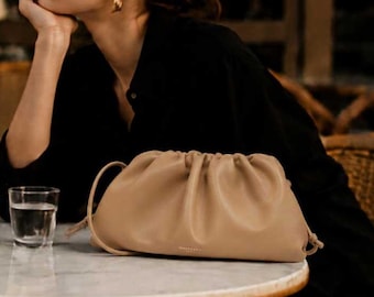 Pouch mit Schulterriemen Schultertasche Umhängetasche - 100% echtes Leder beige nude FREYA ESTEPHAN
