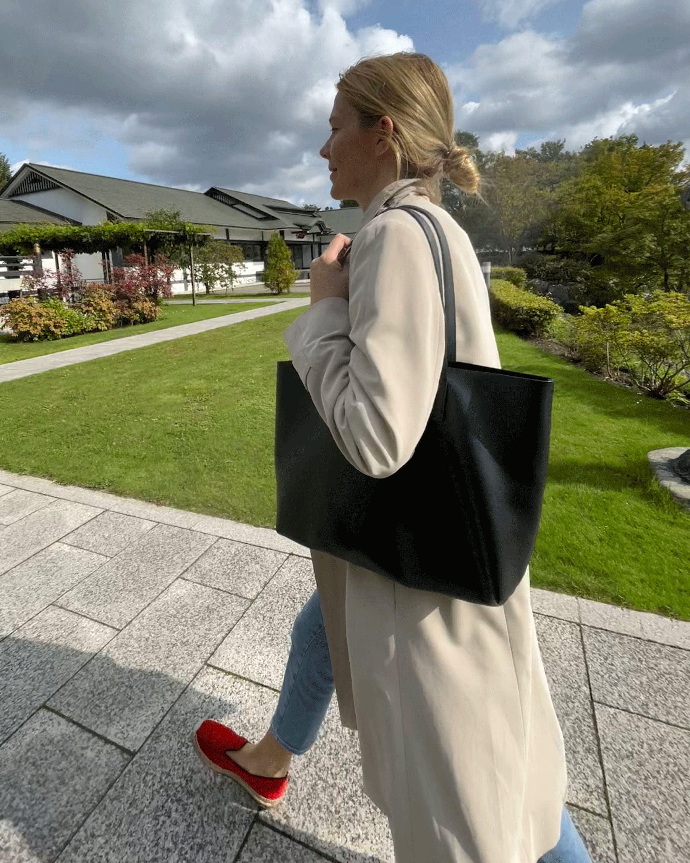 Calfskin Leather Tote Shopper Handbag Totebag Shopping - 100% genuine leather black FREYA ESTEPHAN