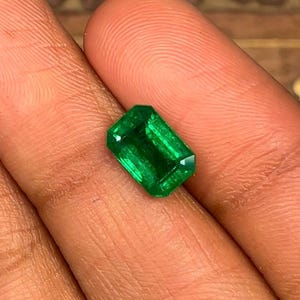 Fine Natural Emerald 2.19 carat-Rich green Emerald cut 9.0x6.0x4.8mm Loose emerald high grade Zambian emerald Green emerald Natural gemstone