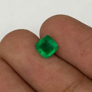 Natürliche Smaragd 1.0carat.- Grasgrün Kissen mm 6.0x5.9x3.7 mm Loser Smaragd Hohe Qualität sambischen Smaragd .Ring Größe Smaragd Mai Geburtsstein