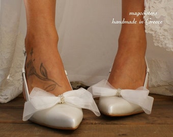 Women's bridal slingback heels / slingback pumps/ bridal pump / bridal bow shoes / classic wedding shoes/ closed toed shoes/ ''SYLVIE"