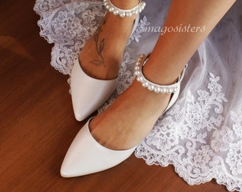 Women's bridal shoes/ Handmade WHITE flats/ Wedding ballet pumps/D'Orsay flats/ Bridal pearl shoes/ Ballerina bridal shoe/ TRES CHIC