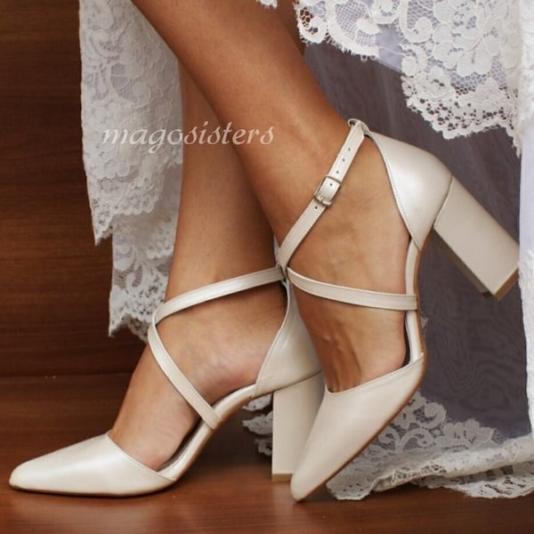 Women's bridal block heels/ Wedding IVORY bridal heels/ D'Orsay criss cross strap heels/ Bridal shoes/ Ankle strap pumps/ VICTORIA