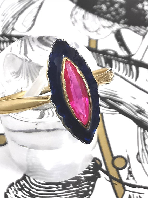 Victorian, 18ct, Gold Ring. Vintage Marquise Ruby… - image 1
