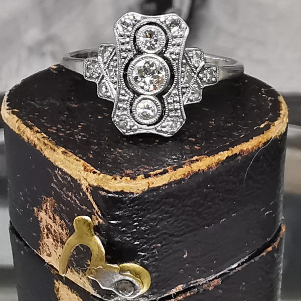 Stunning 18ct Gold Diamond Ornate Millegrain Panel Ring Vintage Art Deco Era, Bright Diamonds UK size N