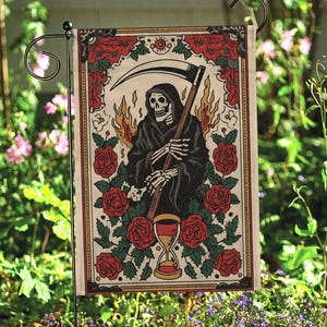 Karta śmierci tarota stara szkolna flaga, magiczna czarna flaga podwórkowa kota, botaniczna boho różana flaga podwórkowa, jesienna sezonowa przytulna estetyczna flaga, MYI379