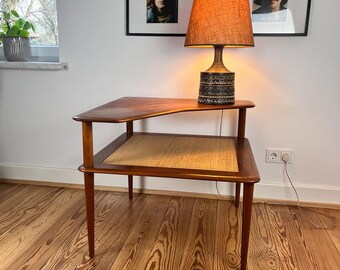 Vintage Danish side table Minerva by Peter Hvidt and Orla Molgaard Nielsen for France & Søn, 1960, model FD 519 coffee table teak