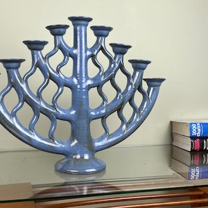 Grande candeliere in ceramica “Cascata” – 4,2 kg – 53 cm di larghezza – ceramica artistica vintage realizzata a mano, smaltata di blu, decorazione di grande impatto.