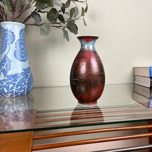 Jarrón de cerámica de Richard Uhlemeyer, década de 1950, esmalte fluido en verde-marrón, cerámica de estudio firmada, Alemania de mediados de siglo, cerámica artística hecha a mano.