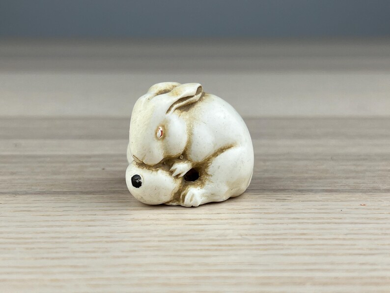 Netsuke Rabbit Dancing Japanese Netsuke – Rabbit (usagi) – Vintage – Resin – Signed – Asian ...
