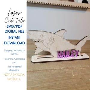 LASER DIGITALE DATEI | Hai Schreibtisch Zeichen | Haifisch-Liebhaber Geschenk | Hai-Woche | Neuheits-Artikel | Tierliebhaber | Tiefsee-Kreatur | Hai Köder | svg