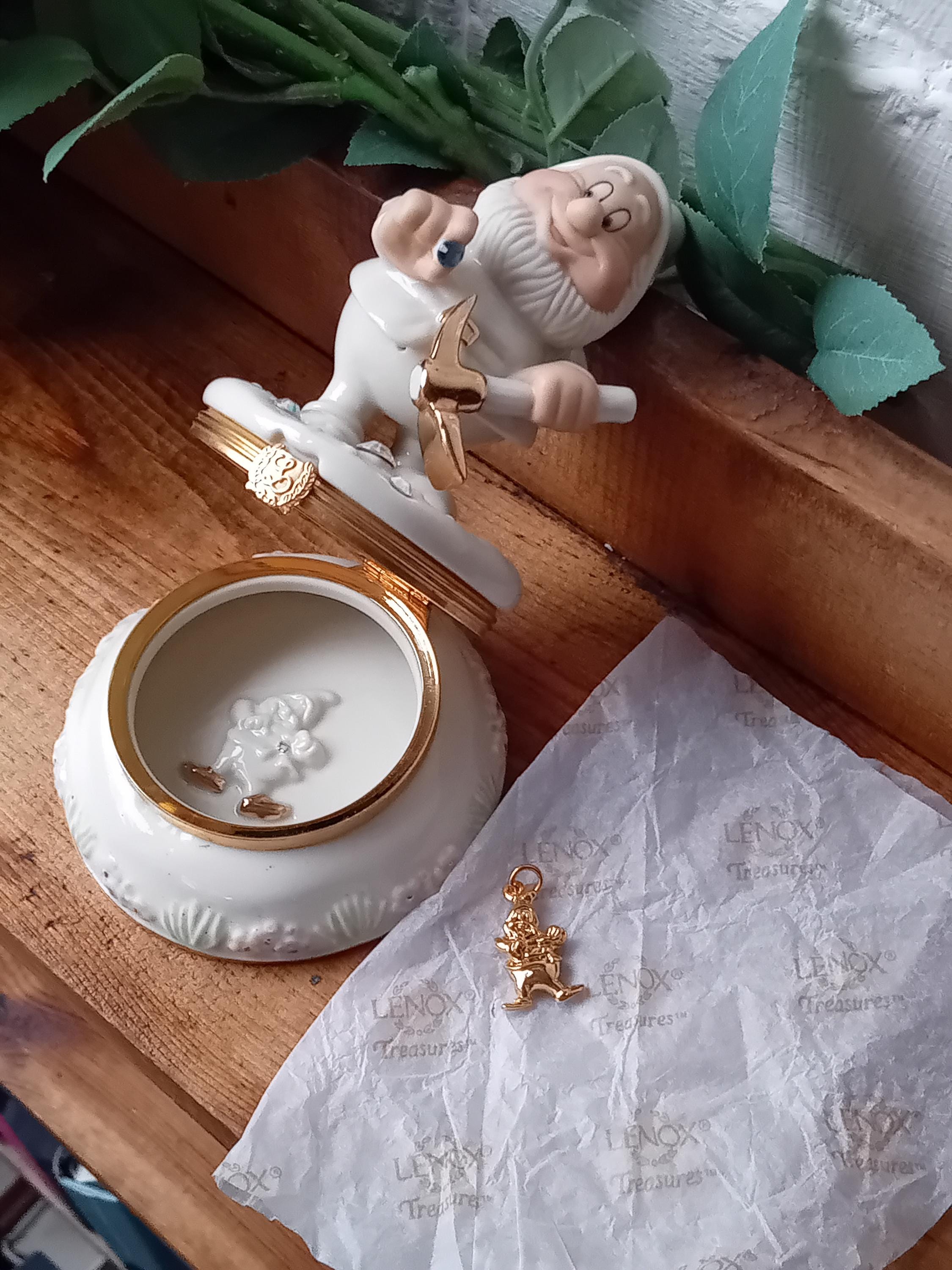 Lenox Treasures- Happy Treasure Box With Original Gold Charm. Fine