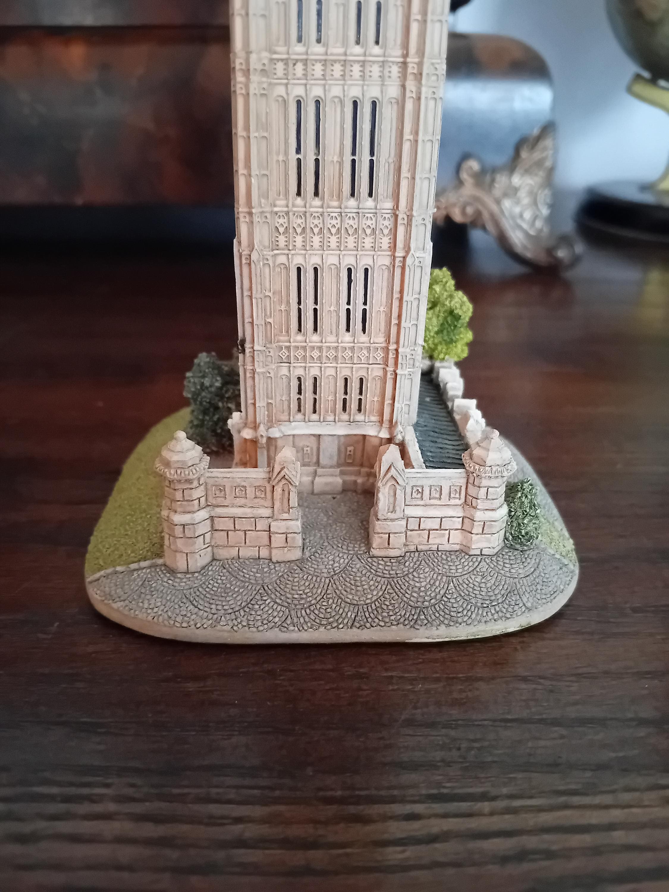 Lilliput Lane British Heritage Collection - Boxed, as New- Big Ben