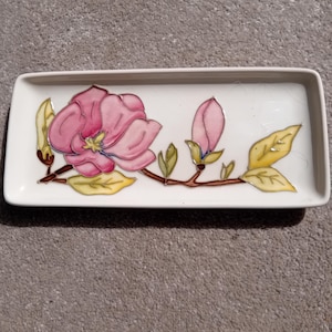 Moorcroft Pottery Magnolia Pen Tray