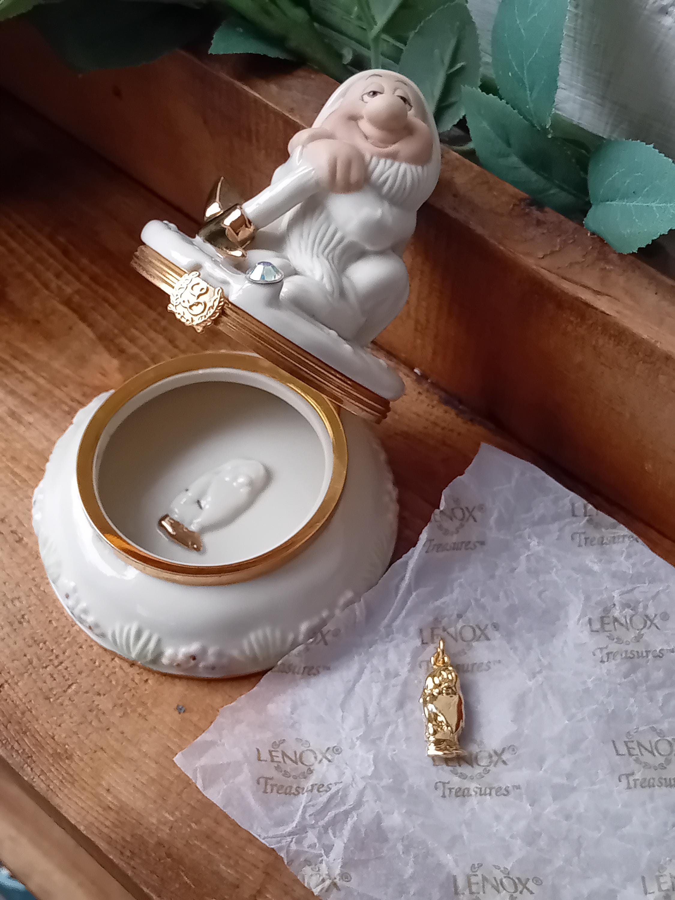 Lenox Treasures- Sleepy Treasure Box With Original Gold Charm