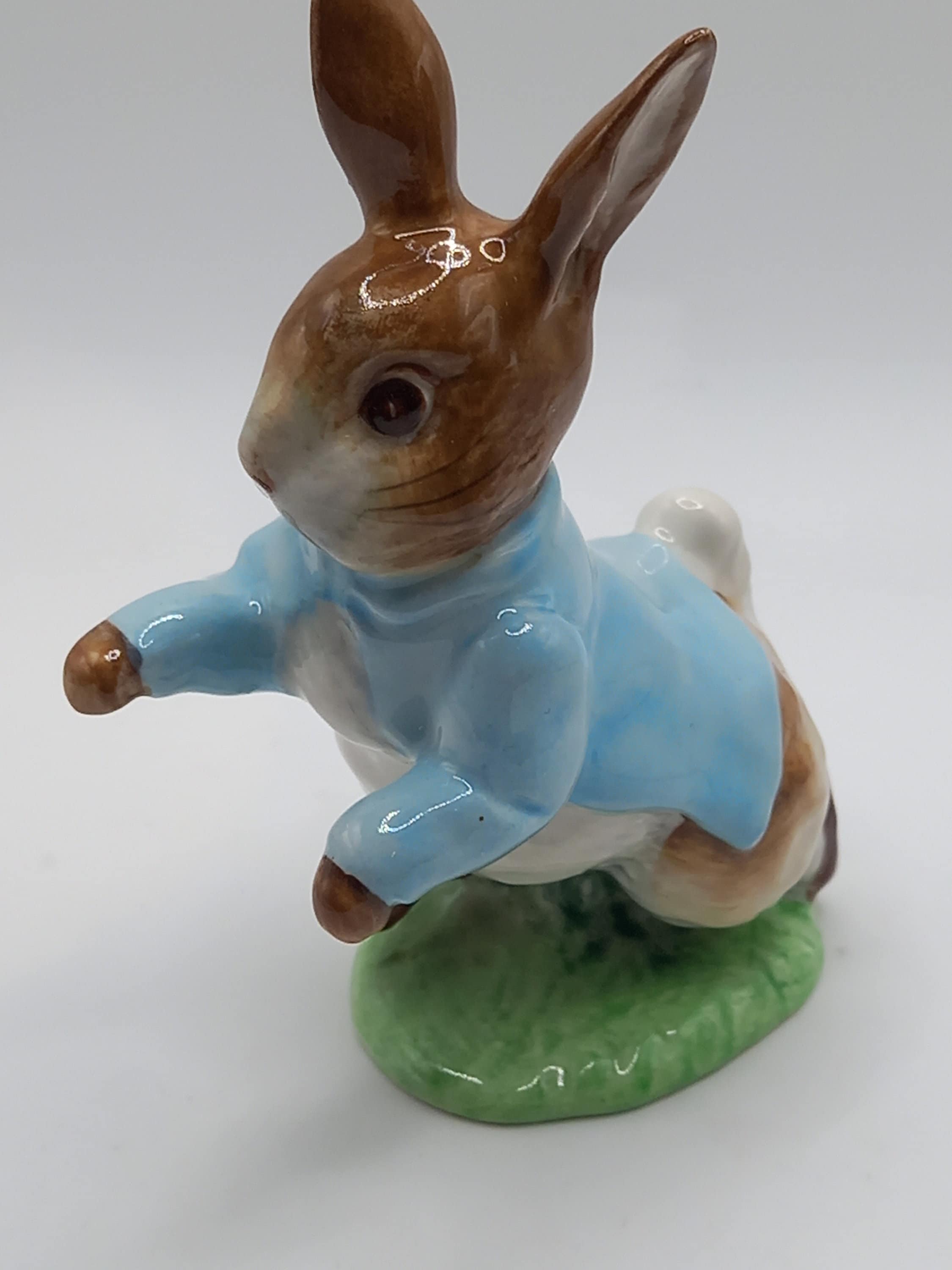 Beatrix Potter BESWICK - Peter Rabbit. Vintage Collectable 1948