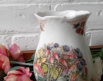 Vase , Royal Doulton Bone China - Brambly Hedge  Large "Autumn" Vase. Four Seasons. Vintage Collectable. Ideal Gift