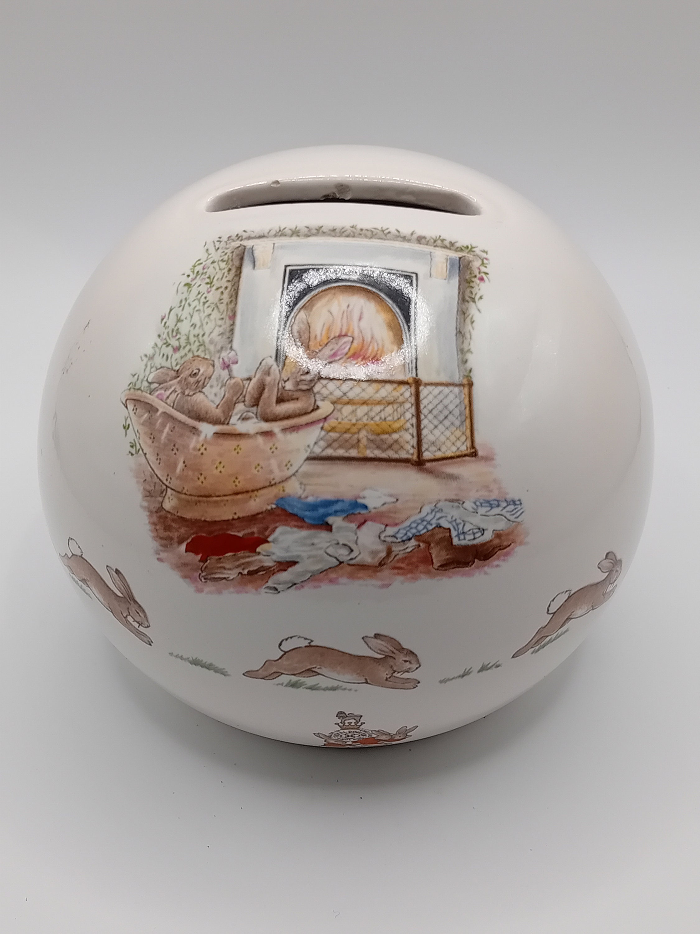 ビンテージのバニーキンス ロイヤル ドルトン ボーン チャイナ