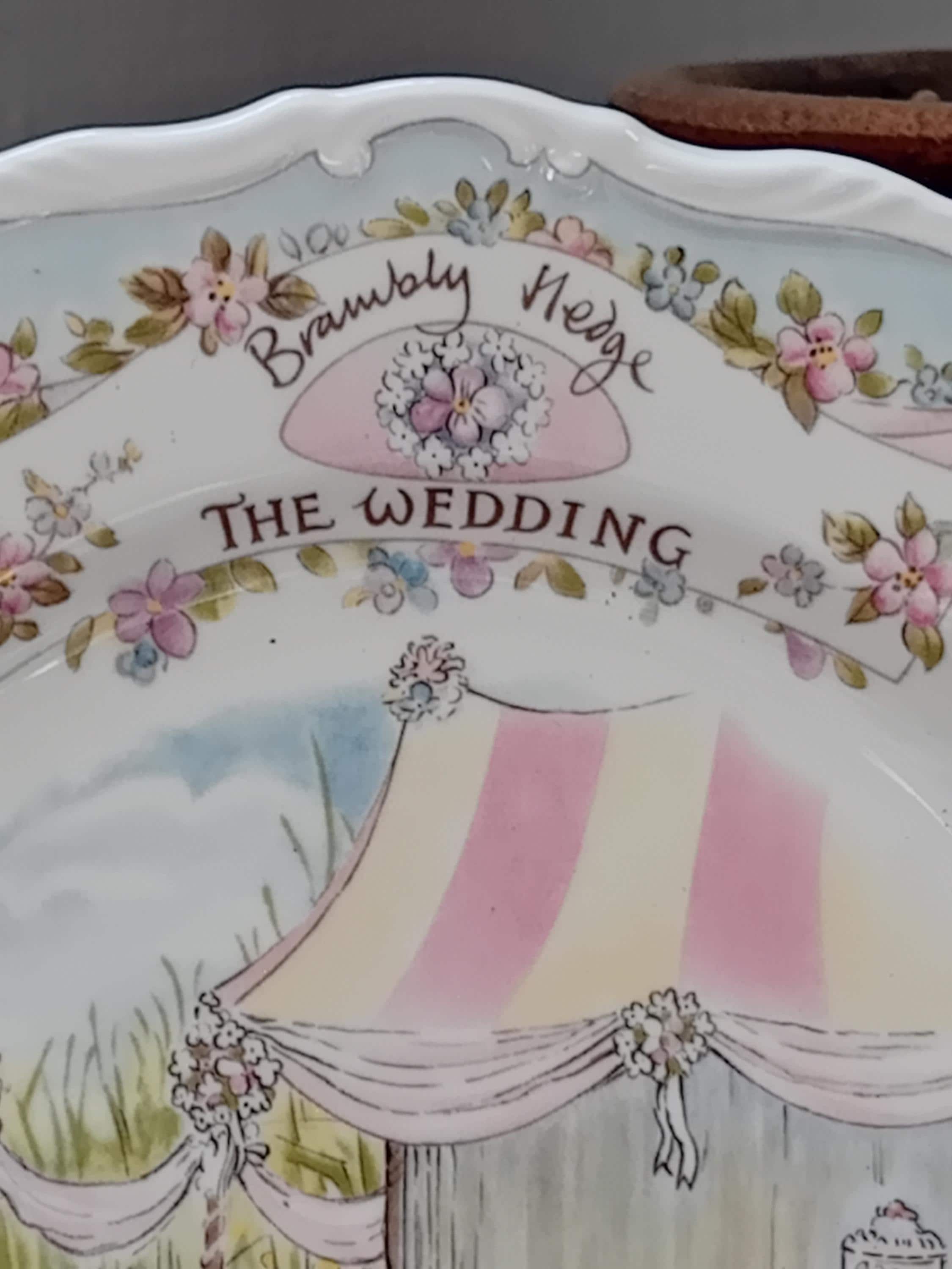 Vintage Brambly Hedge Collectors Plate.- the Wedding- Royal