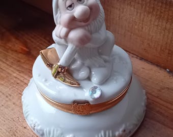 Lenox Treasures- Sleepy Treasure Box With Original Gold Charm
