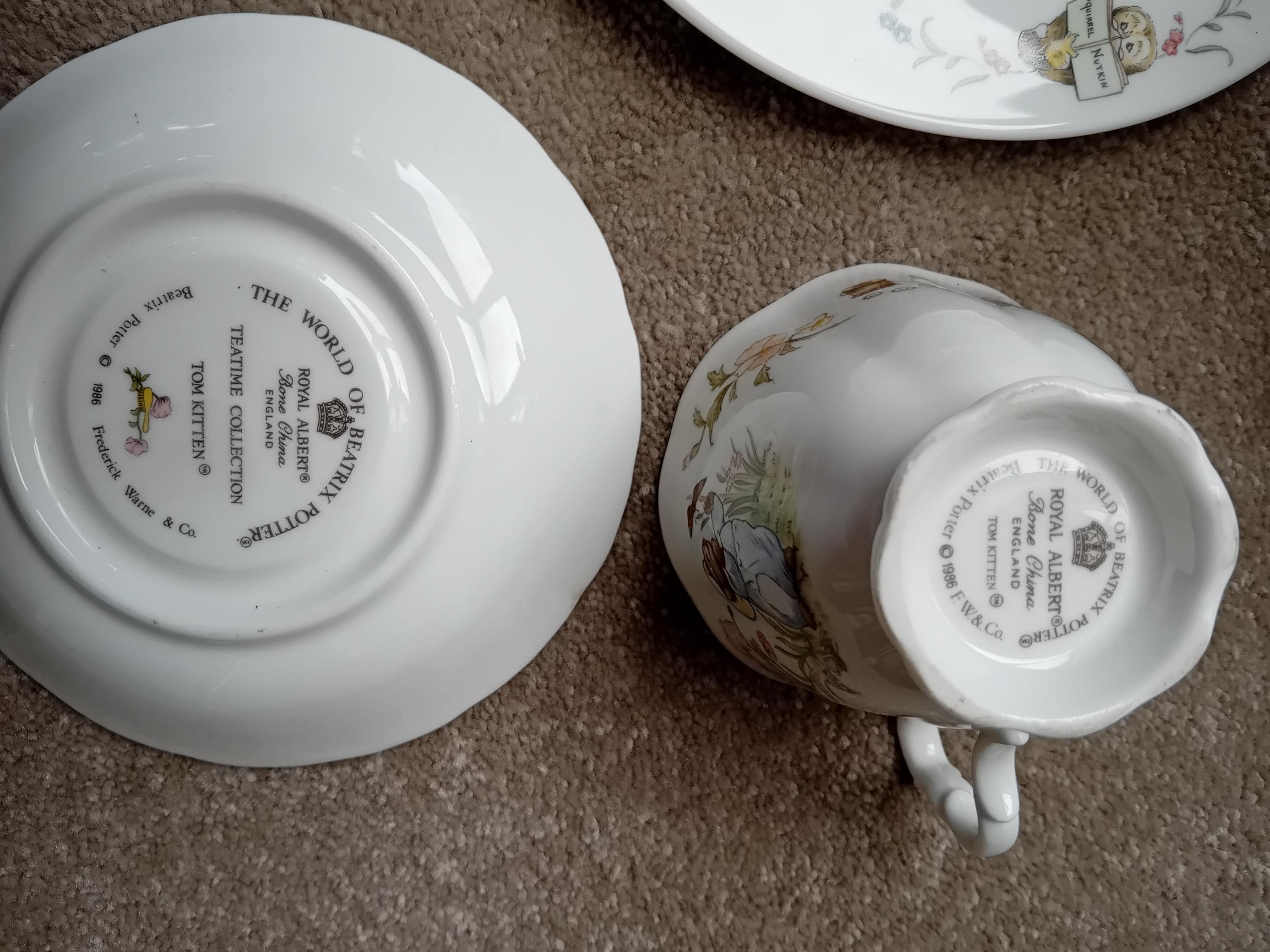 Royal Albert Beatrix Potter - Tom Kitten Teaset + Free Gift