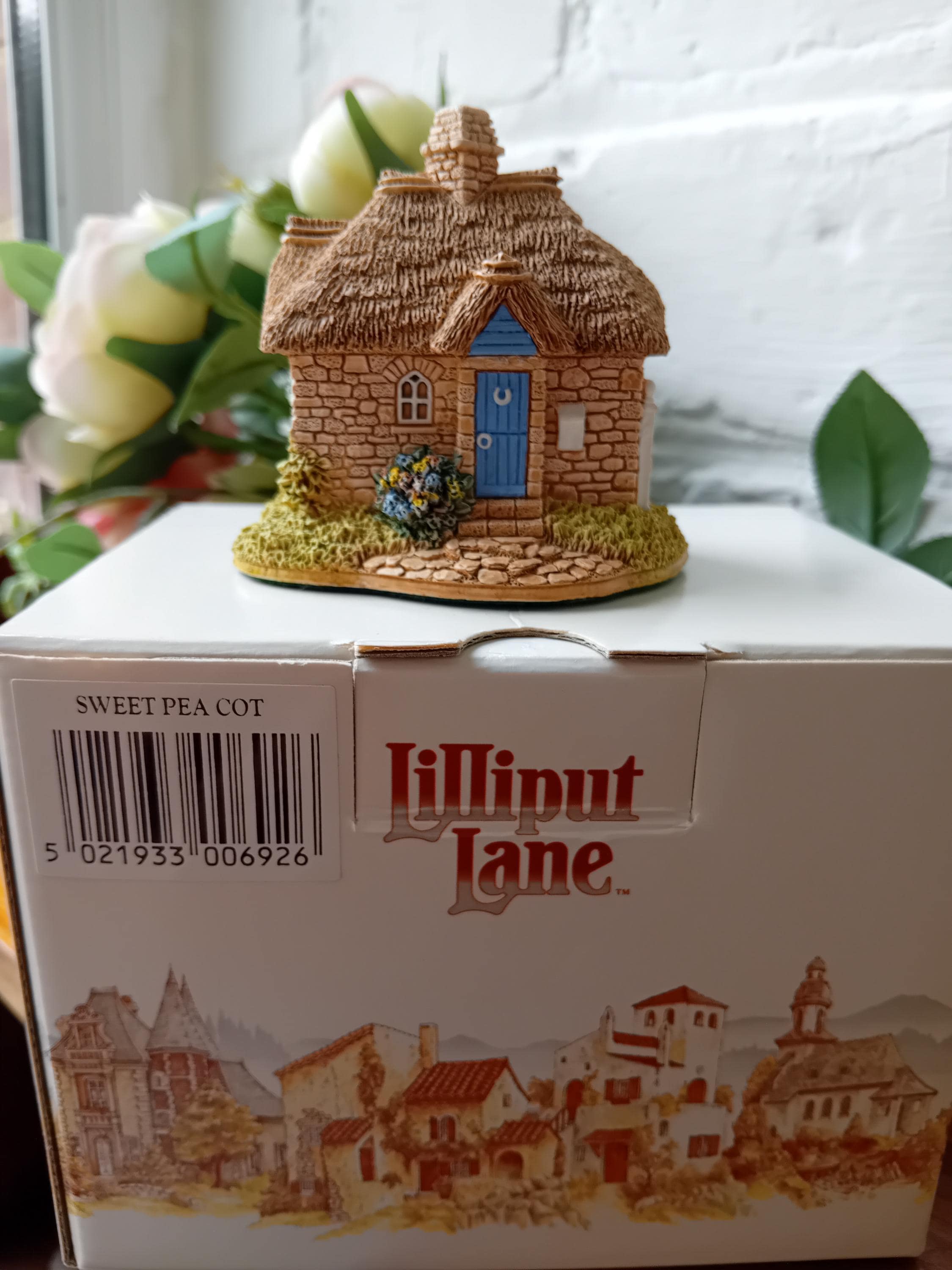 Lilliput Lane Houses - Etsy Lilliput Lane SWISS COTTAGE 2007