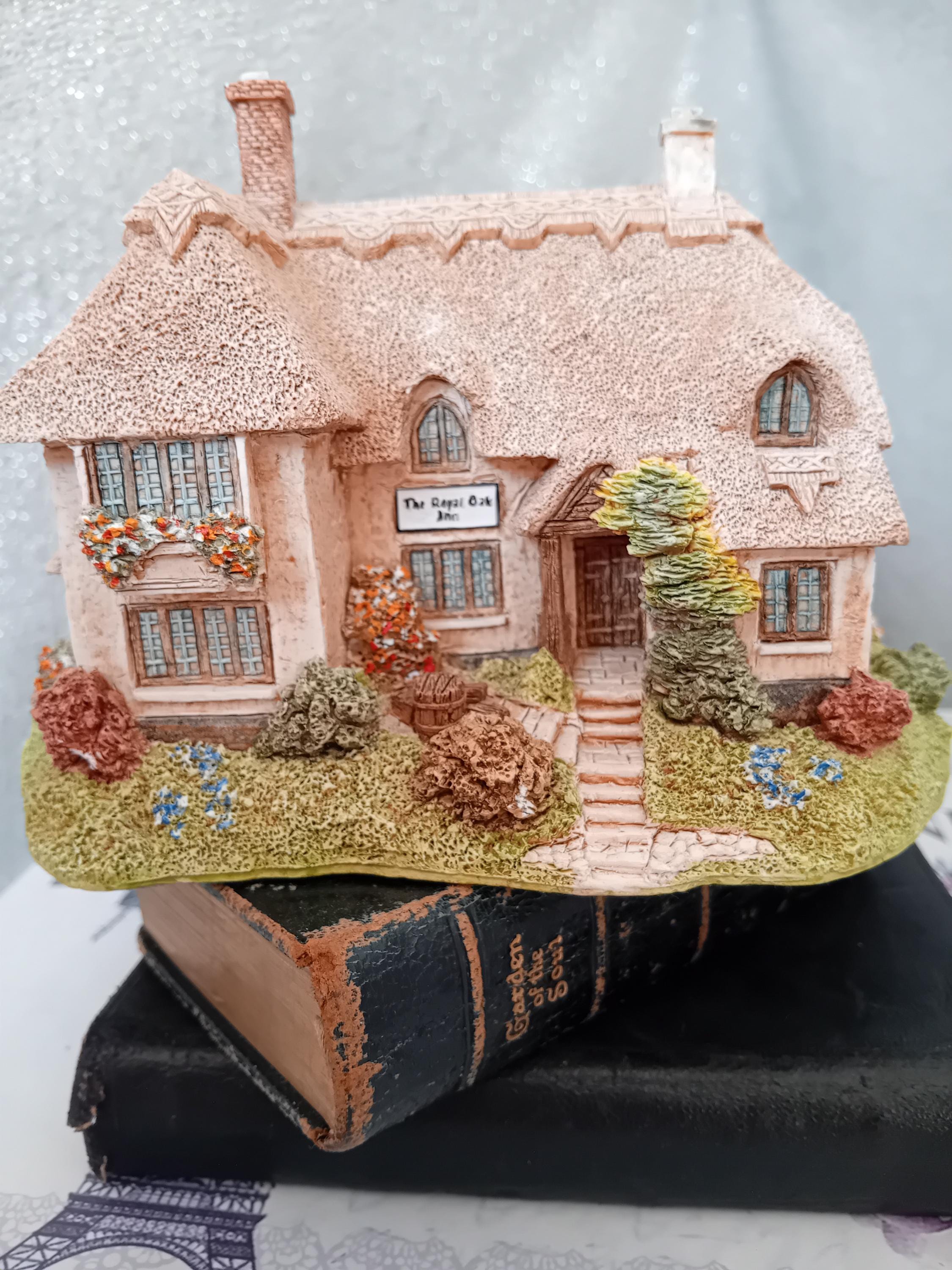 Lilliput Lane Houses - Etsy Canada