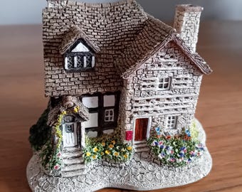 Lilliput Lane Collectable Cottage- Boxed. Pear Tree House. - Etsy