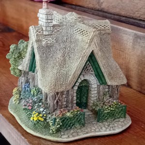 Lilliput Lane Collectables - Etsy - Page 3