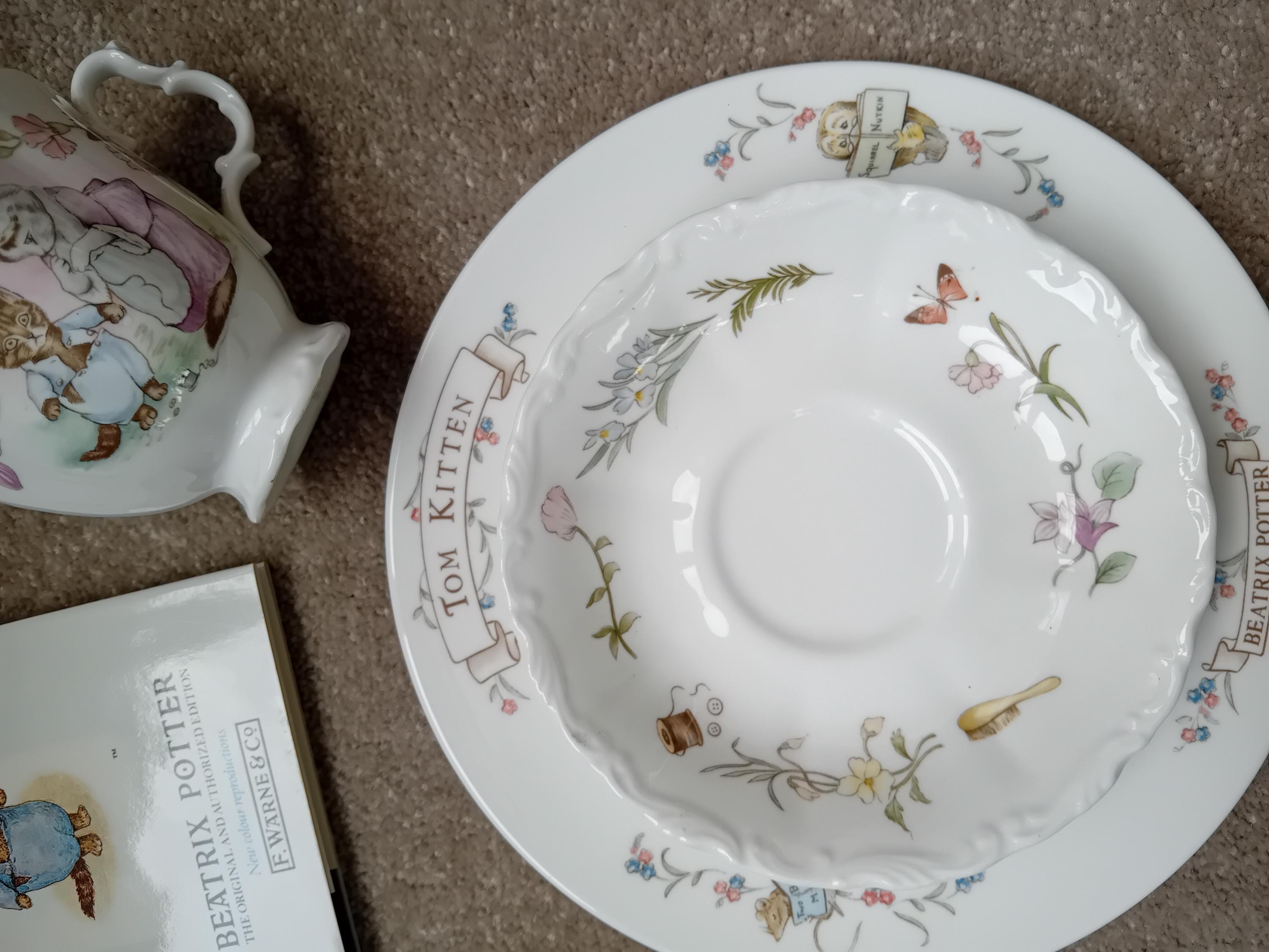   ロイヤルアルバート　Tom Kitten Royal Albert Beatrix Potter - Tom Kitten Teaset + Free Gift
